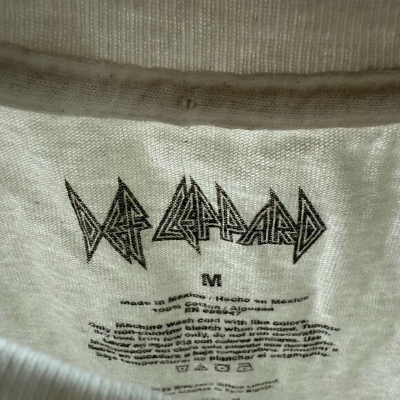 Def Leppard Graphic Band Tee White Roaring Leopard Tour T-Shirt - Picture 3 of 4